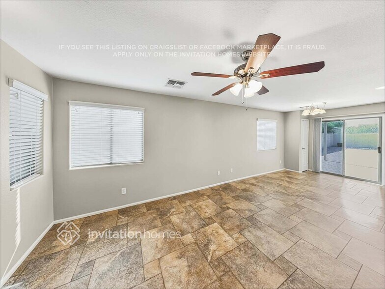Building Photo - 4171 E Tanzanite Ln