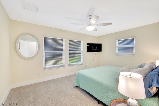 Building Photo - 1650 3rd St S