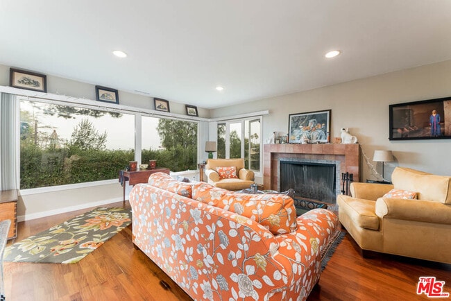 Building Photo - 28952 Selfridge Dr