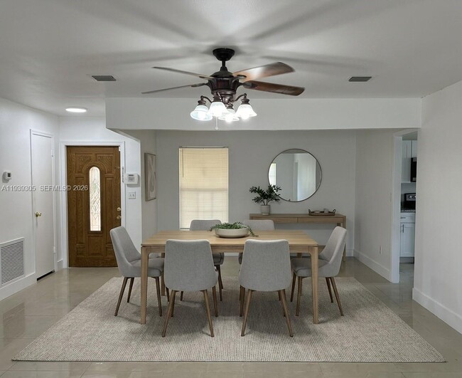 Building Photo - 8111 SW 129th Ave