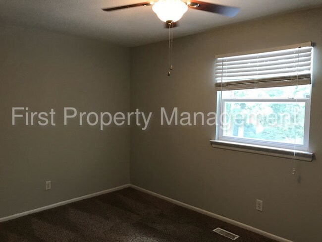 Building Photo - 1407 Mana Ln