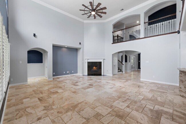 Building Photo - Spacious 6-Bedroom Rental with Game Room, ...