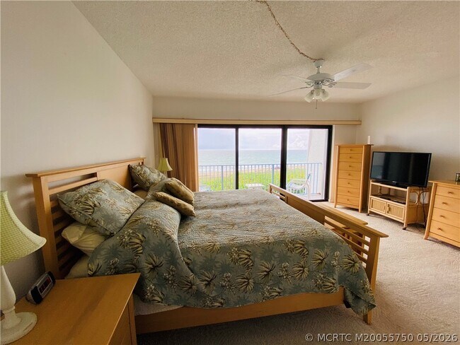 Building Photo - 11000 S Ocean Dr