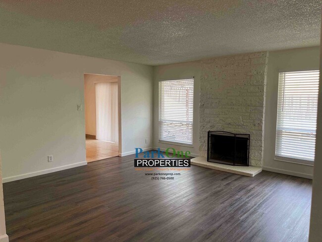Building Photo - House With Paved Side Yard and Spacious Backyard in Pinole Now Available!!