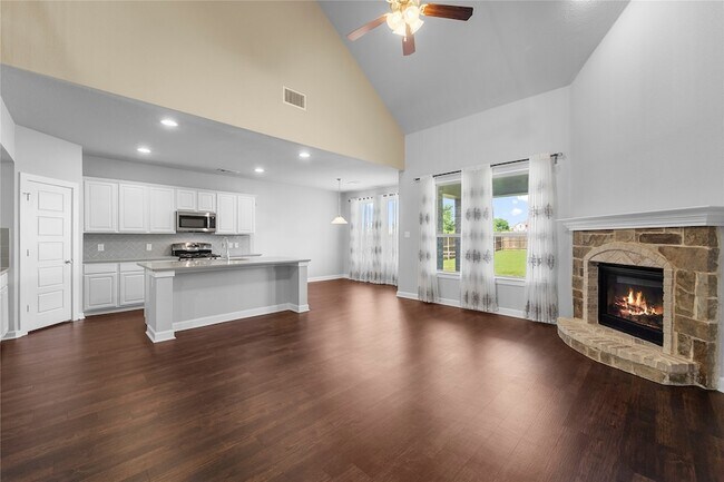 Building Photo - 1296 Carlsbad Dr