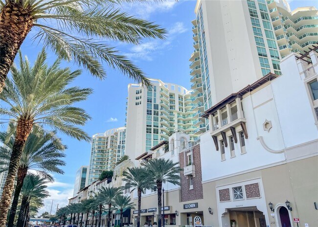 Building Photo - 150 Sunny Isles Blvd