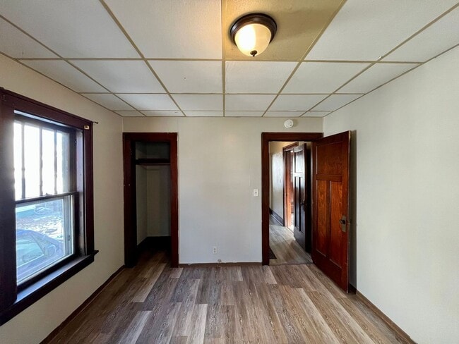 Building Photo - 619 Werle Ave