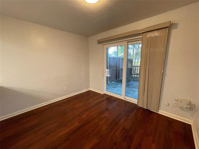 Building Photo - 2976 Buttonwood Dr