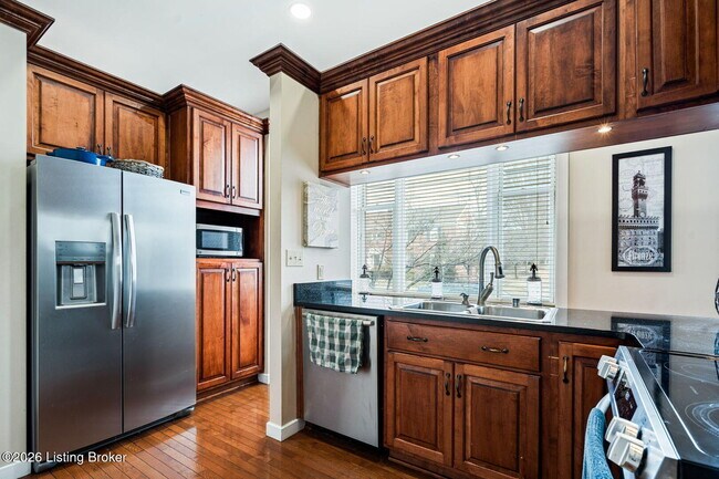 Building Photo - 1110 Baxter Ave