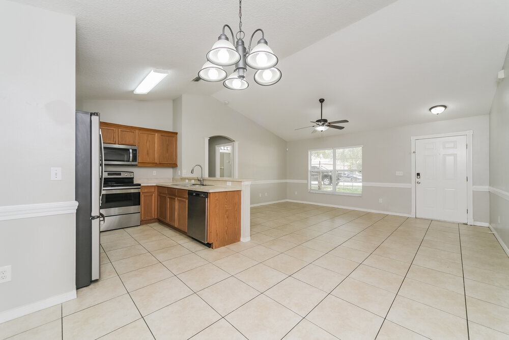 Building Photo - 926 Willow Run St