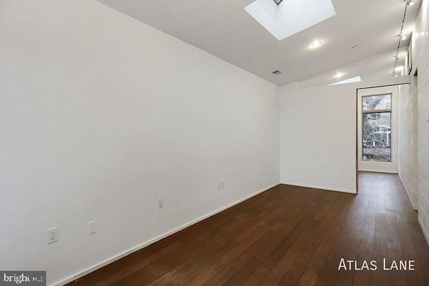Building Photo - 1250 Kearny St NE