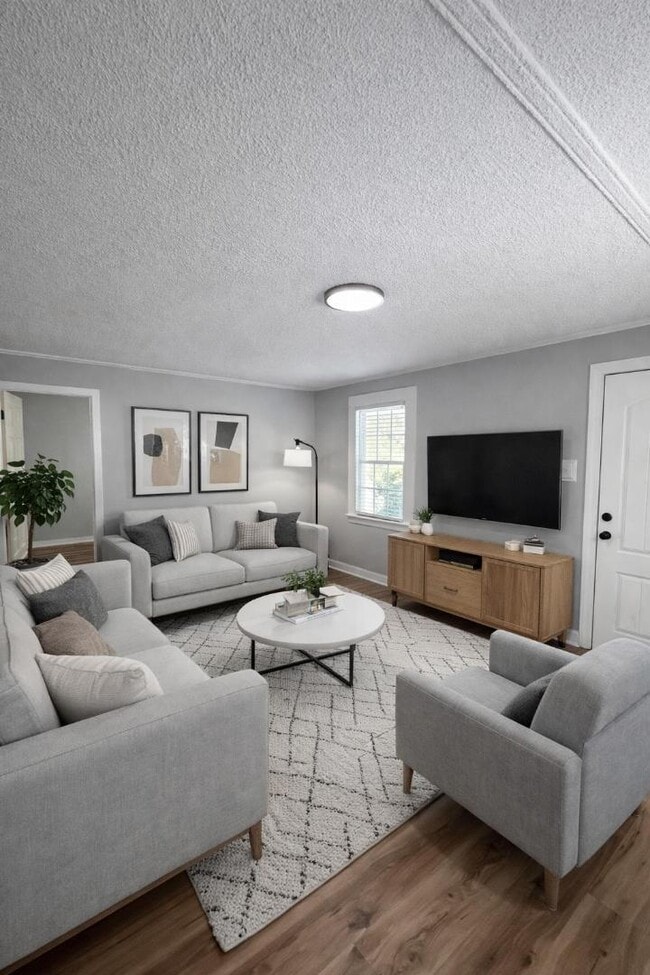 Building Photo - 307 Manhattan Ave