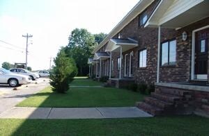 Building Photo - Royal Meadow Townhouse Apartments