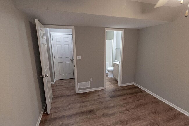 Building Photo - 4004 Snowy Owl Dr
