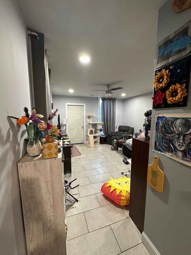 Building Photo - 1932 Eastern Ave