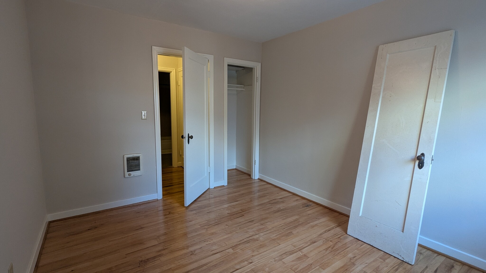 Building Photo - 3513 SE 43rd Ave