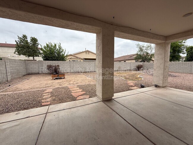 Building Photo - 8278 W Charter Oak Rd