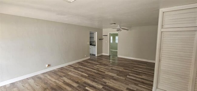 Building Photo - 6257 Margate Blvd
