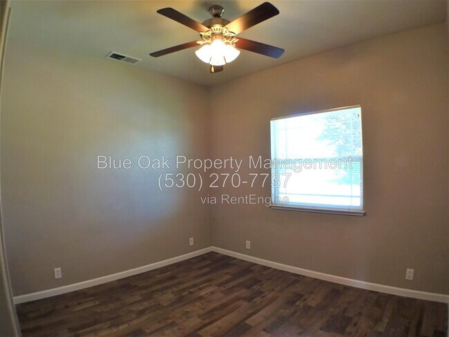 Building Photo - 573 E Eaton Rd