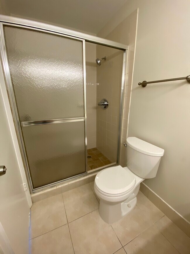 Building Photo - 1835 SW 81st Ave