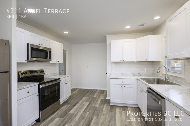 Building Photo - 4211 Angel Terrace