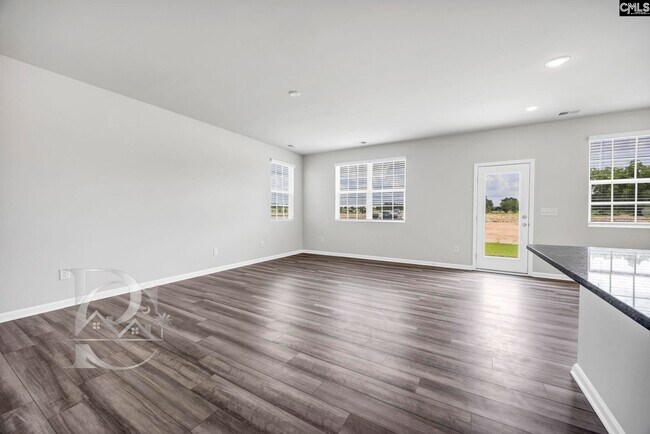 Building Photo - 519 Marcus Wy