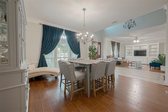 Building Photo - 8807 Stones Throw Ln