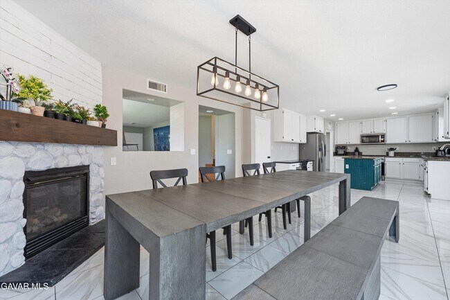 Building Photo - 1638 Miki Way