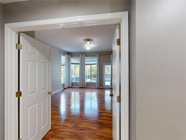 Building Photo - 17833 Green Willow Dr