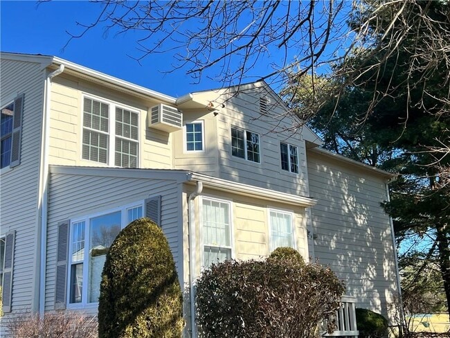 Building Photo - 29D Swan Ct