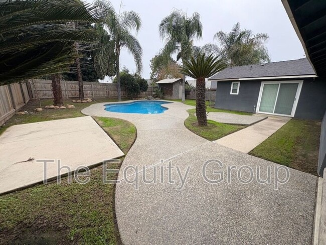 Building Photo - 1195 Santa Cruz Ave