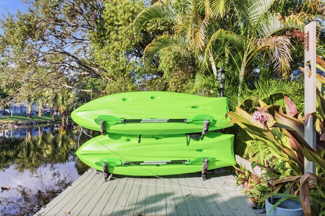 Building Photo - 1905 Meadow Ct