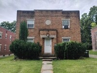 Building Photo - 238 E Beechwood Ave
