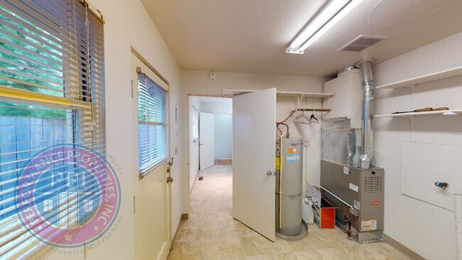 Building Photo - lac831