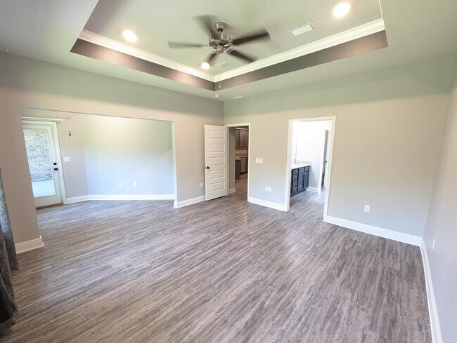 Building Photo - 3565 Pearl Ct