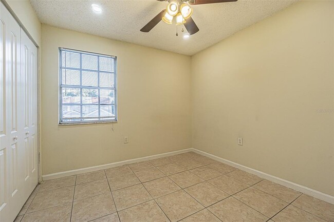 Building Photo - 6218 Oak Cluster Cir