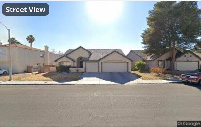 Building Photo - 1735 Navarre Ln