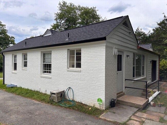 Building Photo - 5602 Pollard Rd