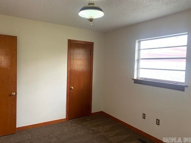 Building Photo - 4120 Burks Ave