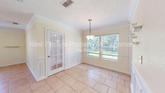 Building Photo - 4694 Timuquana Rd