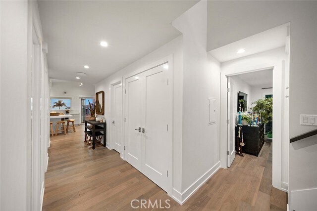 Building Photo - 45 Emerald Bay