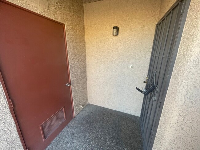 Building Photo - 4181 Gannet Cir