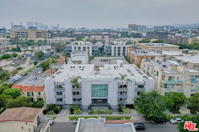 Building Photo - 425 S Willaman Dr