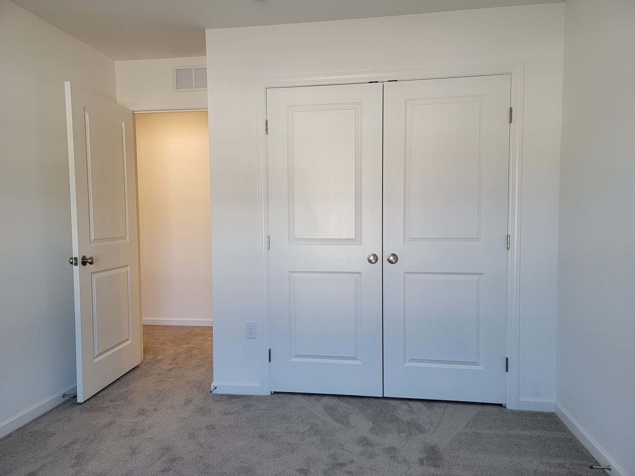 Building Photo - 2459 Spring Water Cir