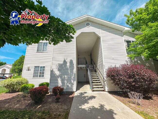 Primary Photo - 5843 W Clearview Ln