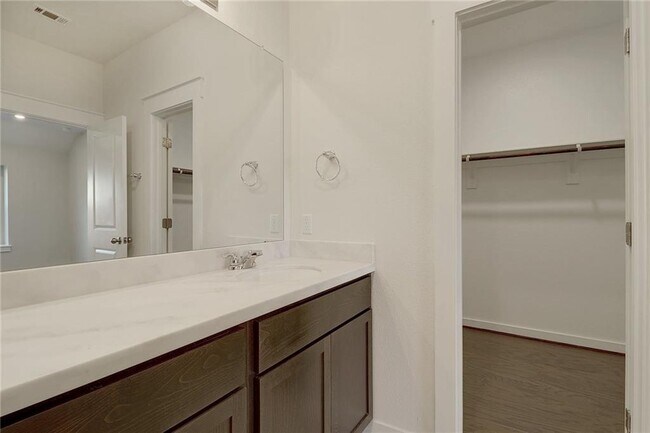 Building Photo - 17118 Alturas Ave