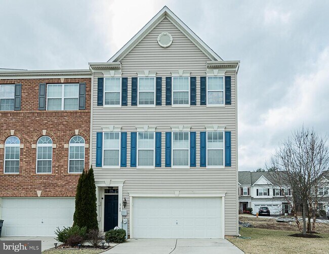 Building Photo - 6748 Green Mill Way