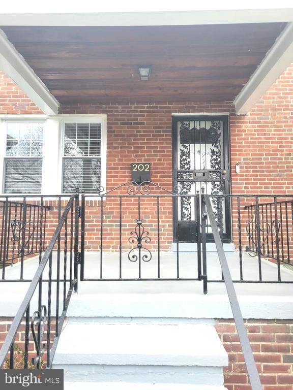 Building Photo - 202 Edgewood St