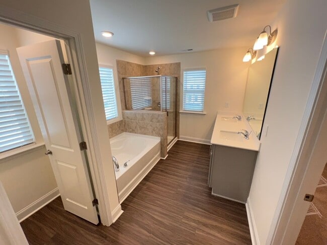 Building Photo - Beautiful New Construction Home w/ Ground ...