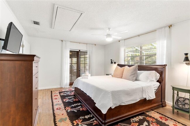 Building Photo - 804 Pennsylvania Way